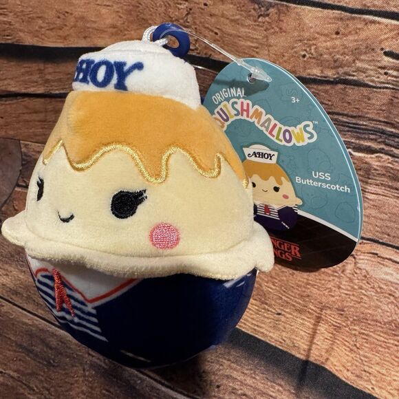 Stranger Things Ahoy USS Butterscotch Squishmallows Clip On Plush Backpack Keys - Picture 2 of 11